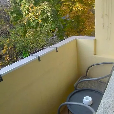 Sunny For 4 Guests 2 Minutes From High Street *